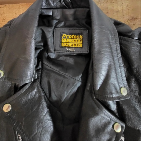 Harley Davidson leather jacket - Picture 3 of 5